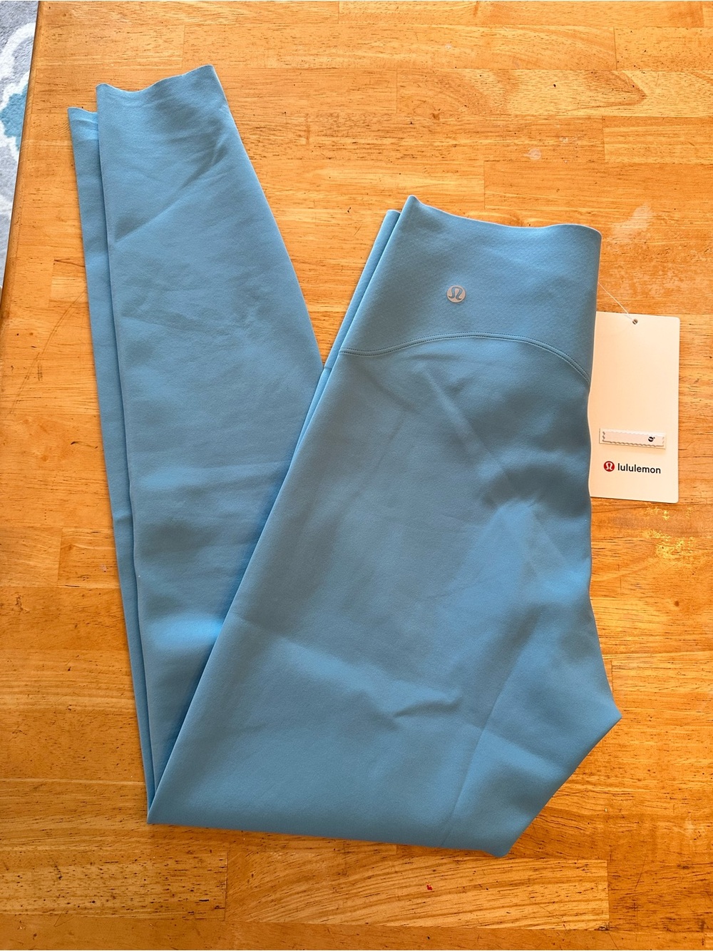 NWT Lululemon Glow Up leggings size 8